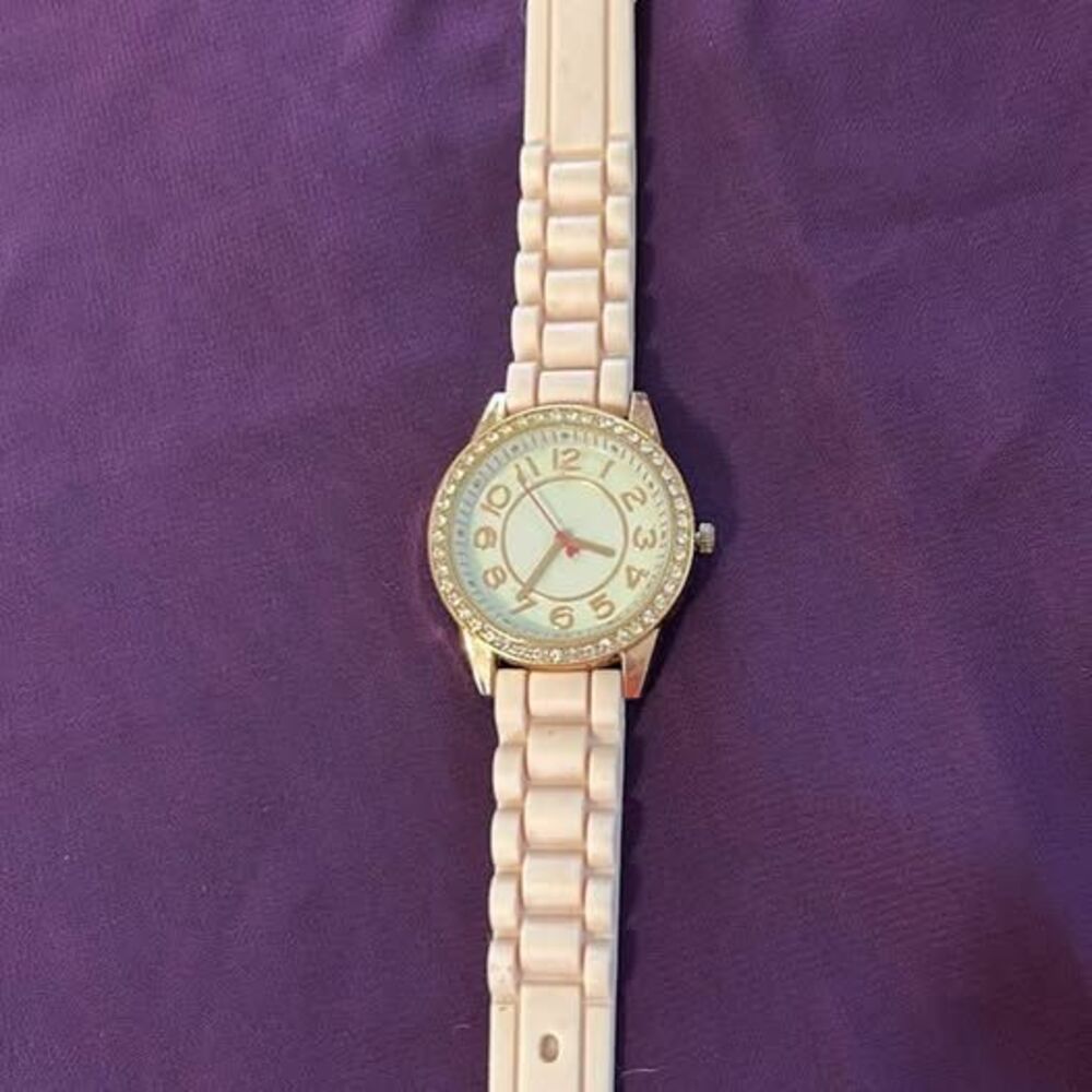 Pink silicone band watch with rhinestones